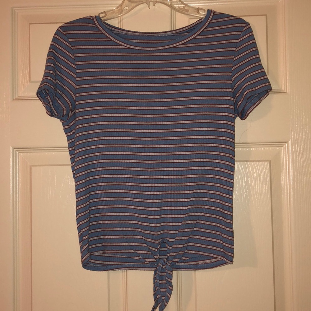 American Eagle Tie Front Top